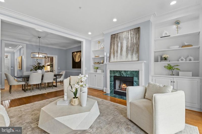 116 N Columbus St, Alexandria, VA 22314