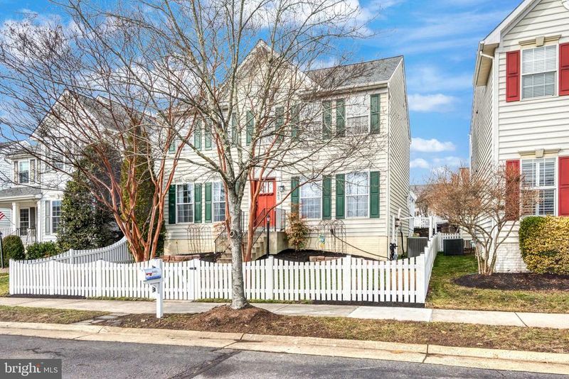 20483 Hazleton Way, Ashburn, VA 20147