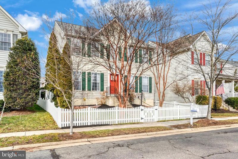20483 Hazleton Way, Ashburn, VA 20147