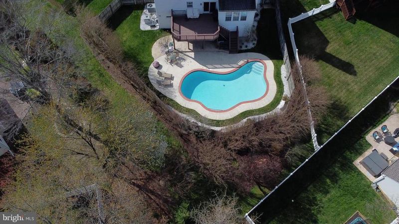 2708 Strongs Ct, Crofton, MD 21114