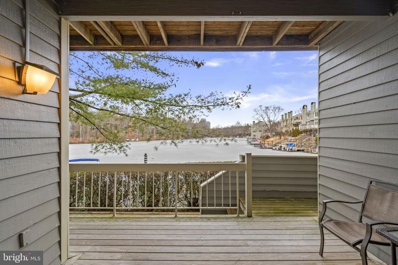 11292 Harbor Ct #1292, Reston, VA 20191