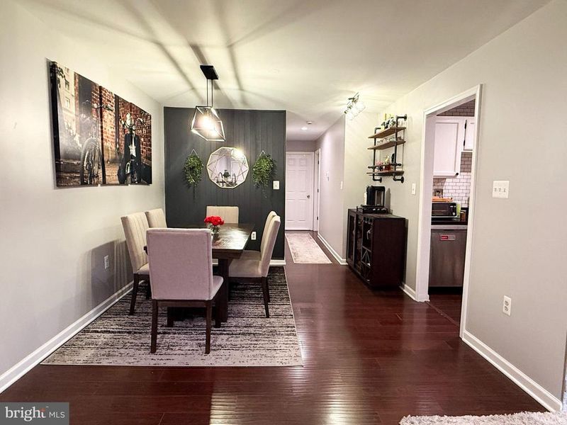 5616 Bismach Dr #204, Alexandria, VA 22312