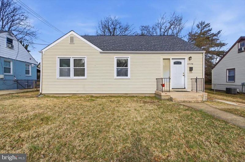 3704 Oliver St, Hyattsville, MD 20782