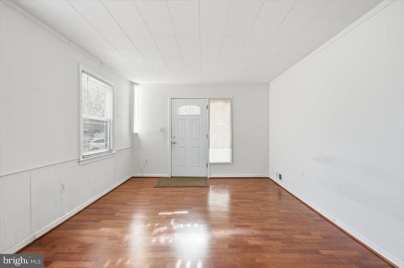 3704 Oliver St, Hyattsville, MD 20782