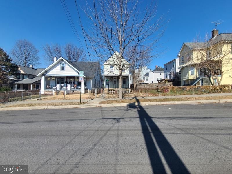1040 Evarts St NE, Washington, DC 20018