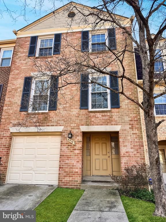 6410 Needle Leaf Dr, Rockville, MD 20852