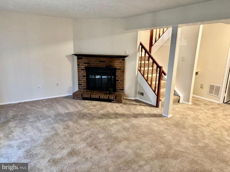 3723 Castle Ter #122, Silver Spring, MD 20904