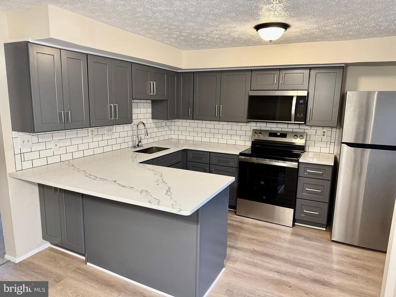 3723 Castle Ter #122, Silver Spring, MD 20904
