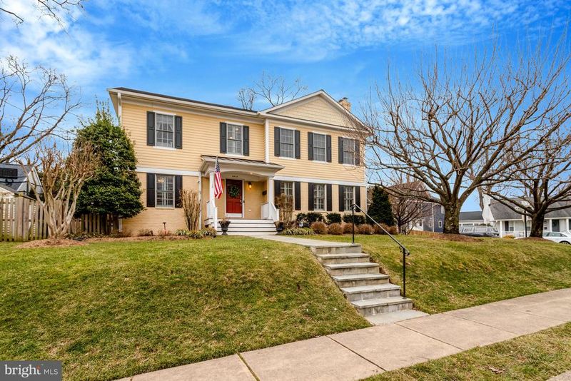5414 20th St N, Arlington, VA 22205