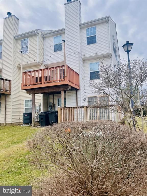 4202 Applegate Ln, Suitland, MD 20746