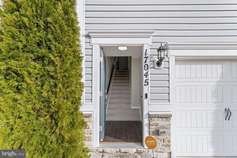 17045 Gibson Mill Rd, Dumfries, VA 22026