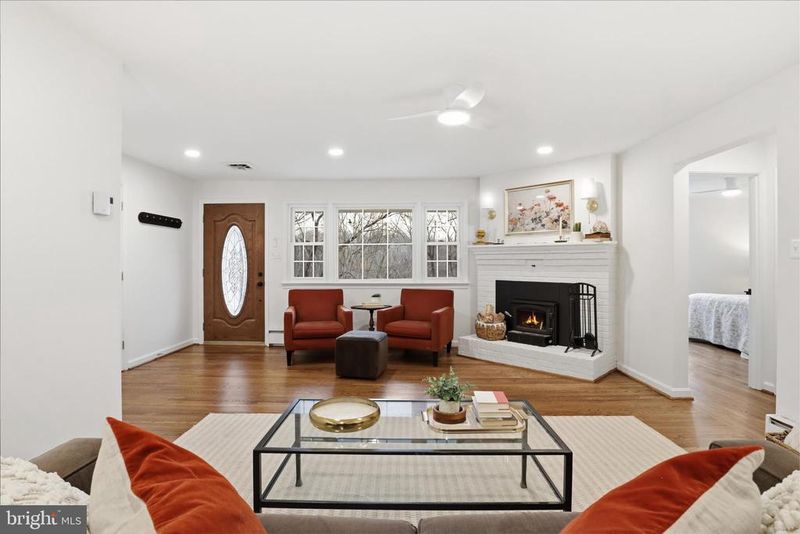 5124 Chowan Ave, Alexandria, VA 22312