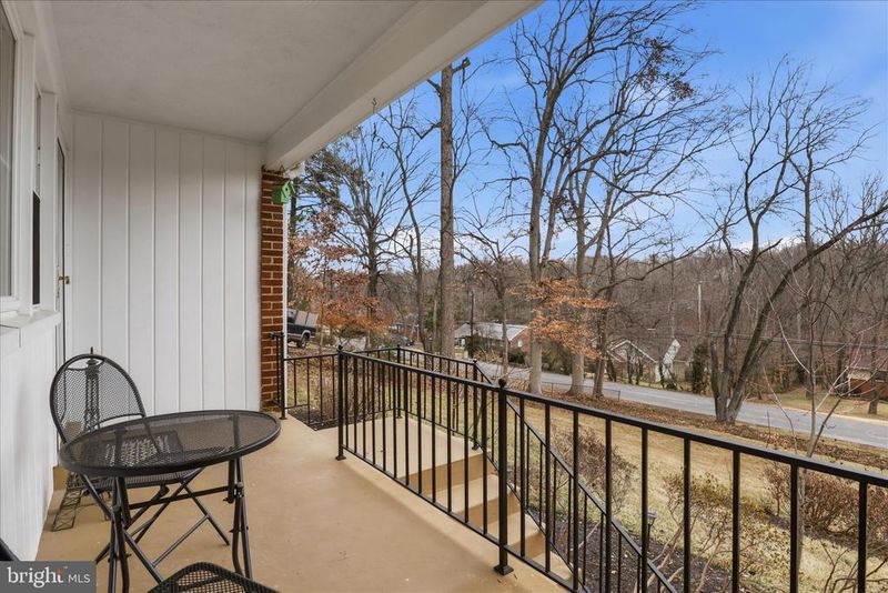 5124 Chowan Ave, Alexandria, VA 22312