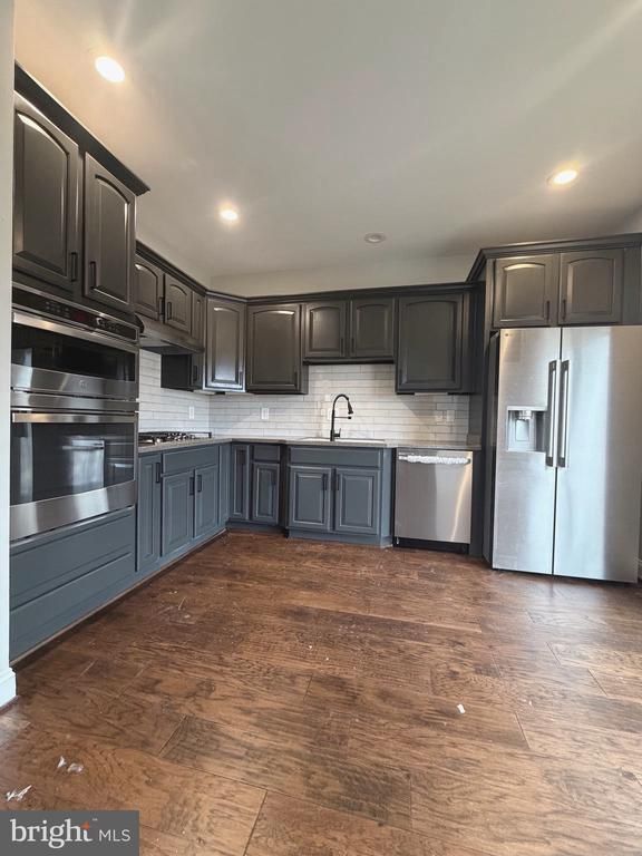 8943 Brewer Creek Pl, Manassas, VA 20109