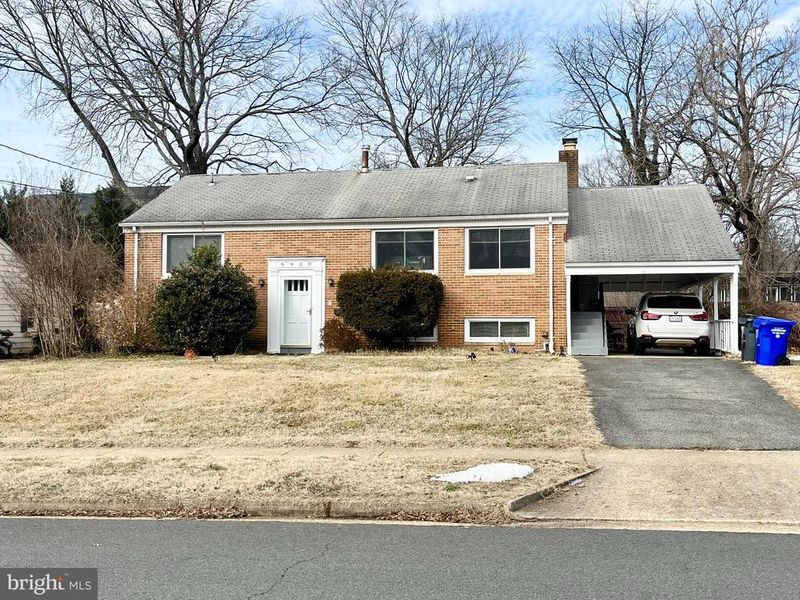 6930 Southridge Dr, Mclean, VA 22101