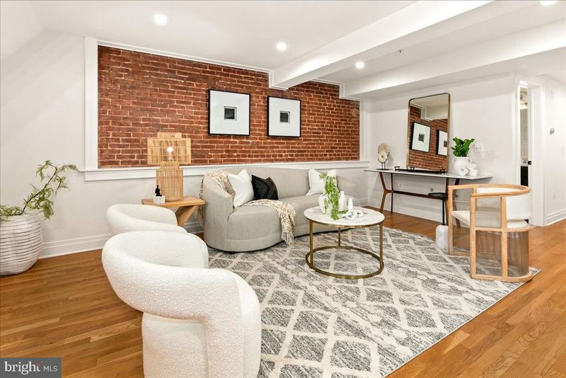 1109 M St NW #11, Washington, DC 20005