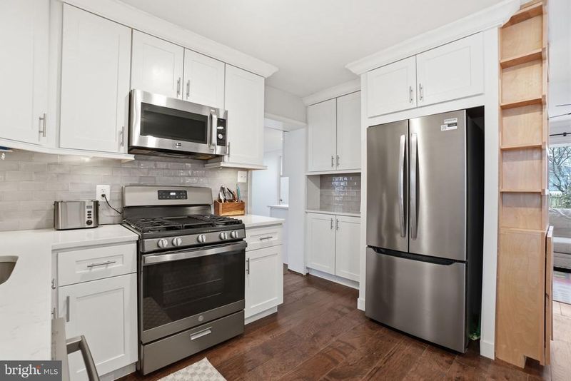 7921 Foote Ln, Springfield, VA 22151