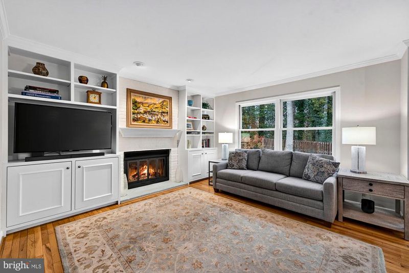 930 Park St SE, Vienna, VA 22180