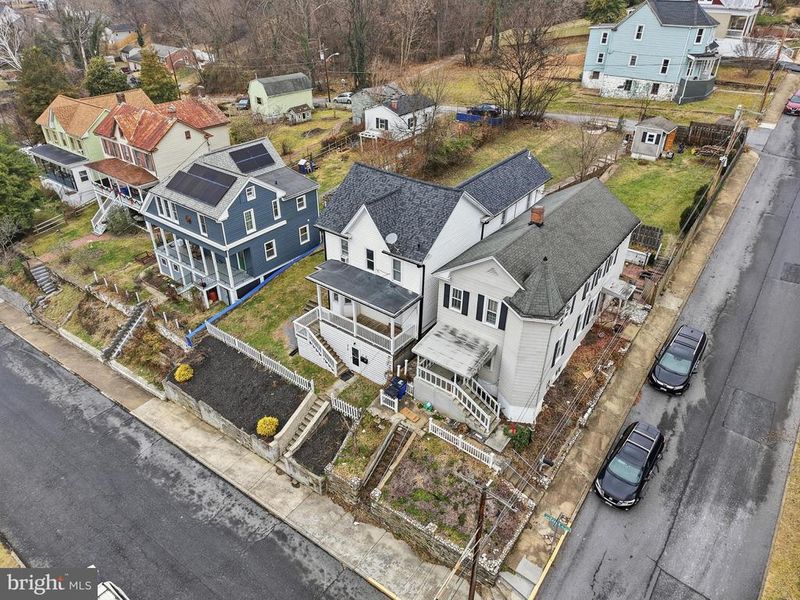 319 E A St #2, Brunswick, MD 21716