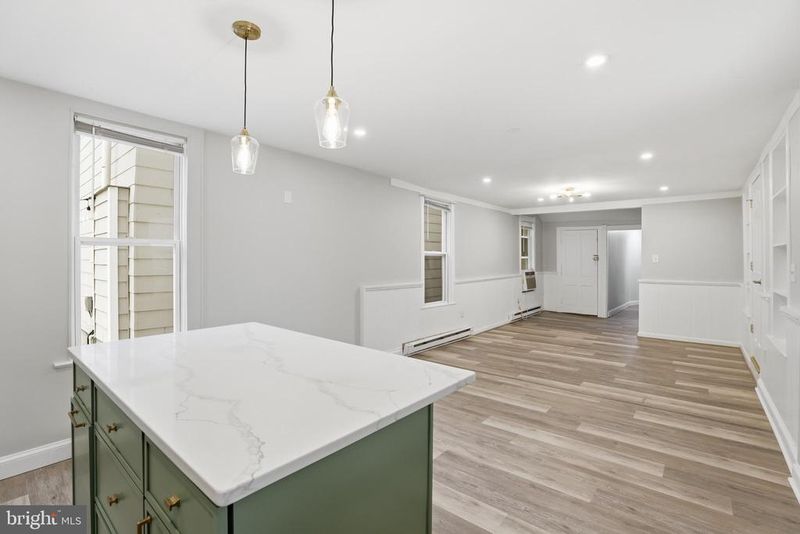 319 E A St #2, Brunswick, MD 21716