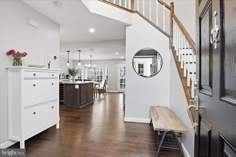 1787 Duffield Ln, Alexandria, VA 22307