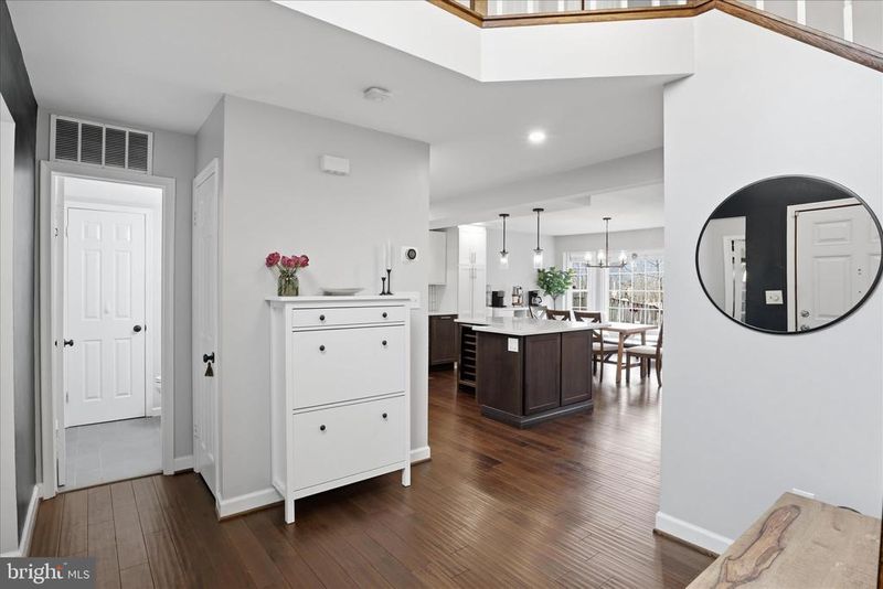 1787 Duffield Ln, Alexandria, VA 22307