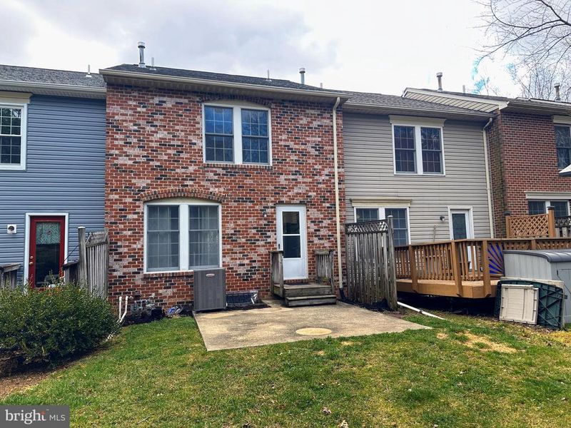 2415 Prentice Ct, Frederick, MD 21702