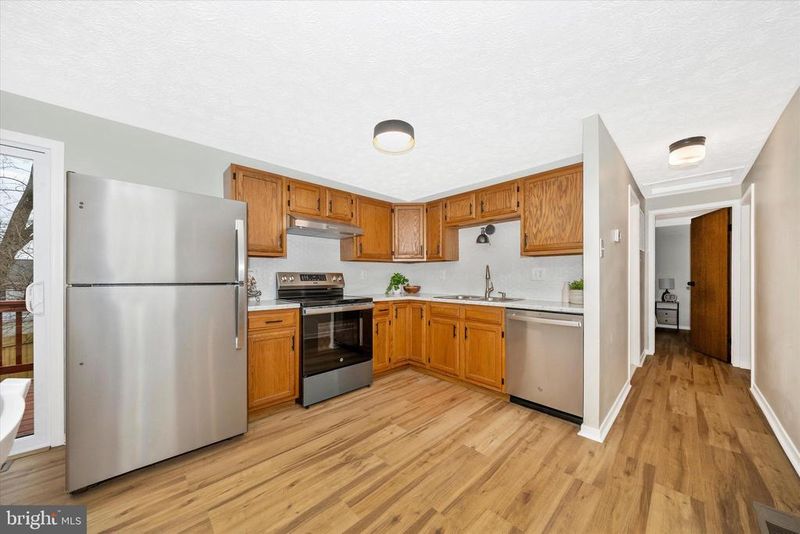 214 Savage Rd, Frederick, MD 21702