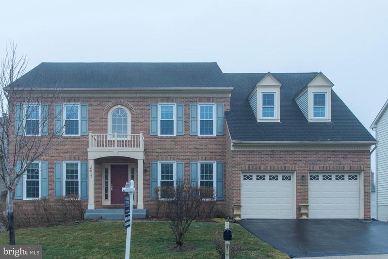 10817 Maplecrest Ln, Potomac, MD 20854