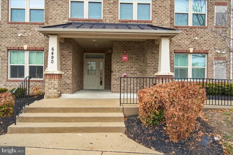 6490 Calverton Dr #201, Frederick, MD 21703