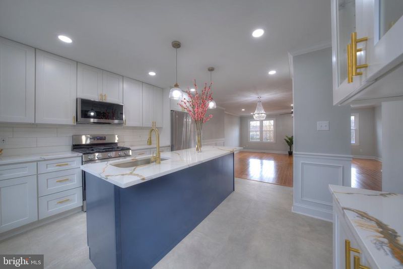 3154 Stratford Ct, Oakton, VA 22124