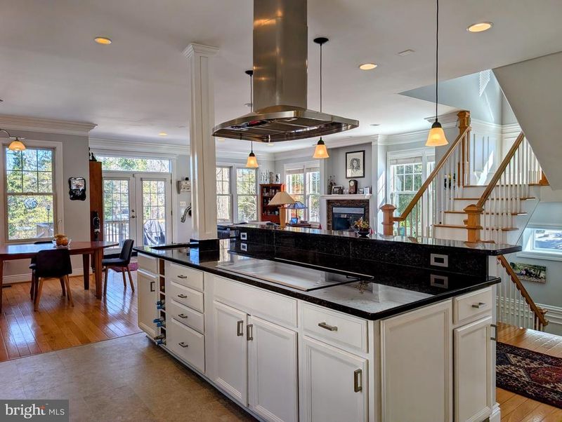 2915 Jennings Rd, Kensington, MD 20895