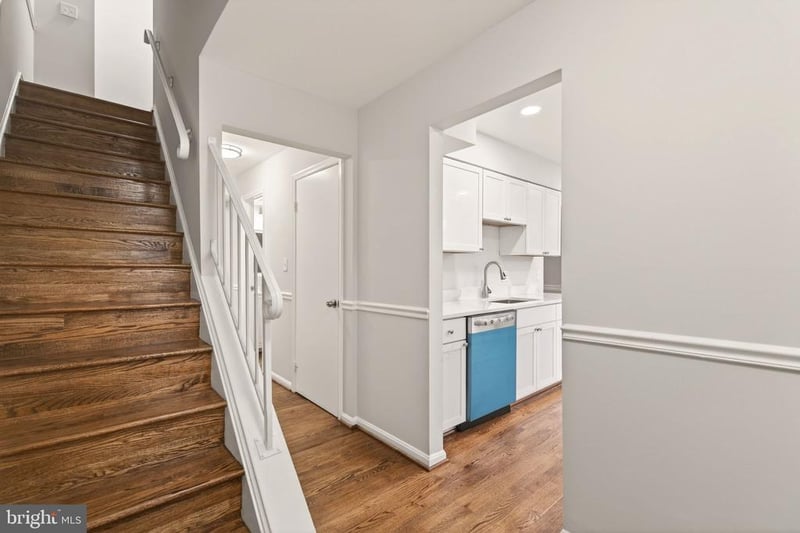 8219 Doctor Craik Ct, Alexandria, VA 22306