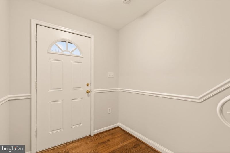 8219 Doctor Craik Ct, Alexandria, VA 22306