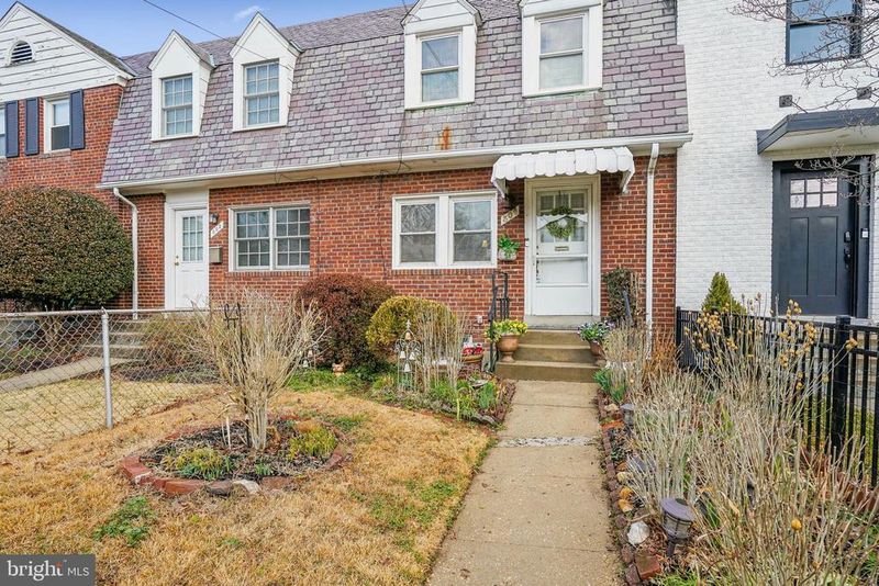 304 E Nelson Ave, Alexandria, VA 22301
