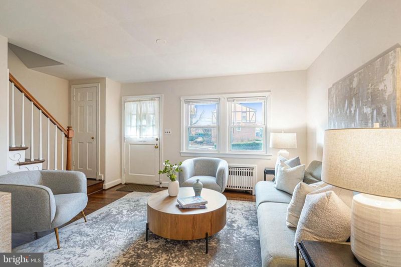 304 E Nelson Ave, Alexandria, VA 22301
