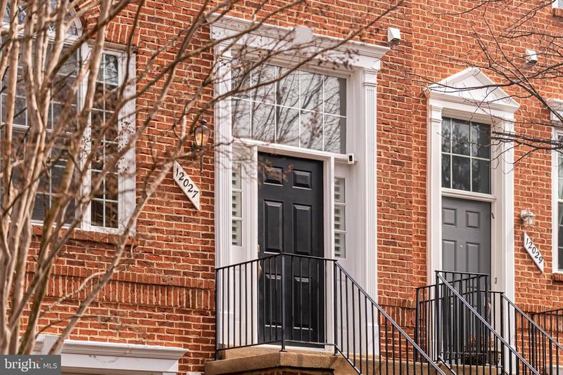 12027 Edgemere Cir, Reston, VA 20190
