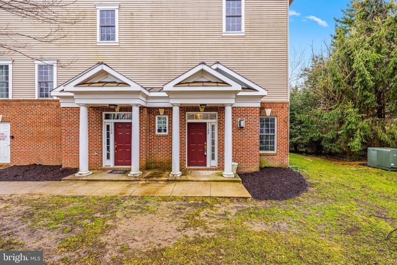 7122 Huntley Creek Pl #77A, Alexandria, VA 22306