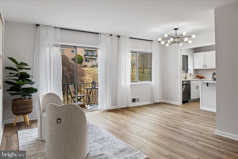 10656 Weymouth St #202, Bethesda, MD 20814