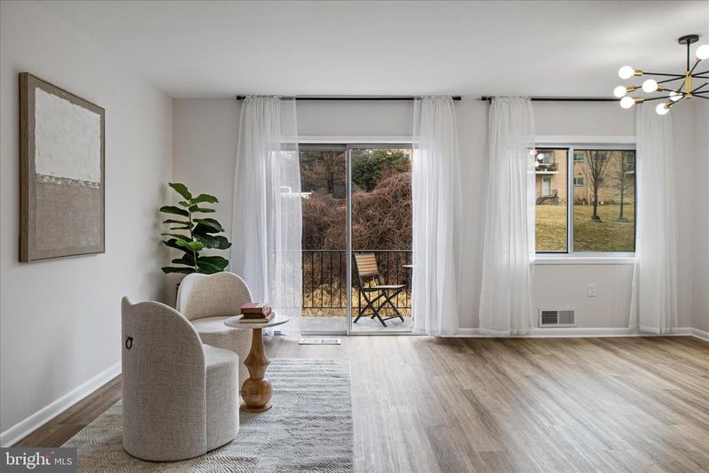 10656 Weymouth St #202, Bethesda, MD 20814