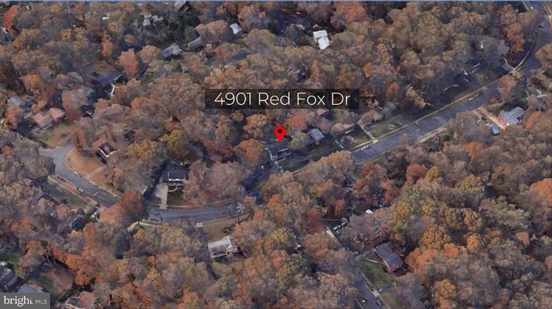 4901 Red Fox Dr, Annandale, VA 22003