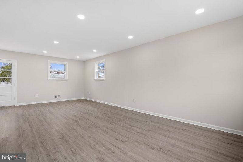 7804 Darcy Rd, District Heights, MD 20747