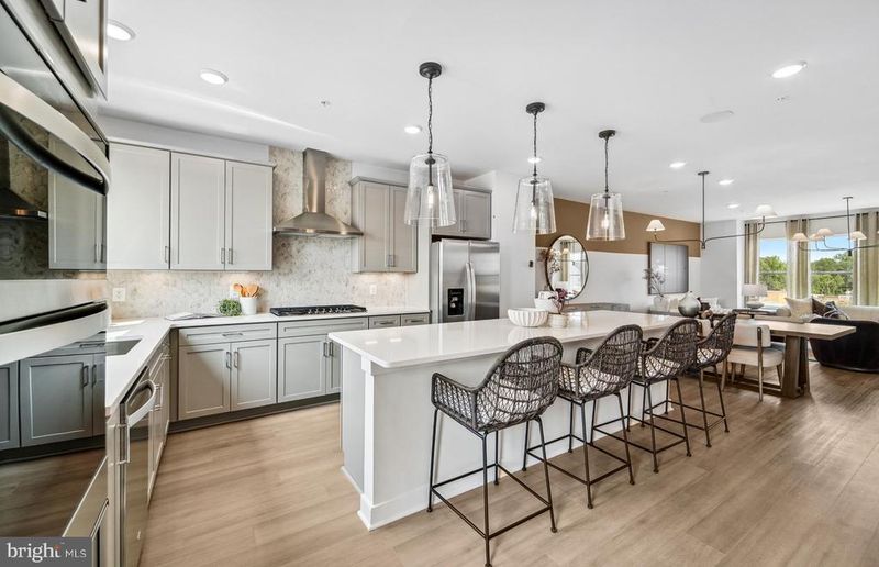 42609 Black Angus Dr, Ashburn, VA 20148