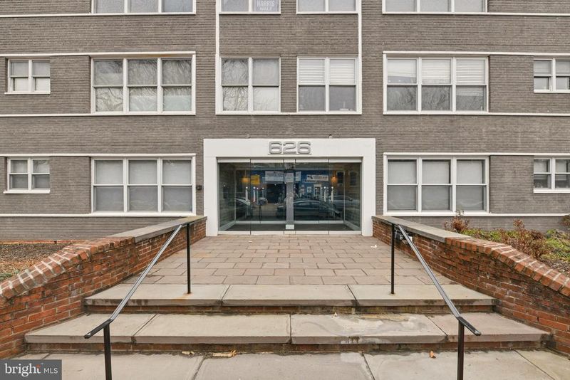 626 Independence Ave SE #103, Washington, DC 20003