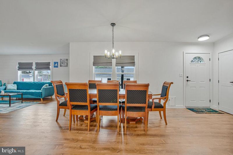 8051 Fair Breeze Dr, Severn, MD 21144
