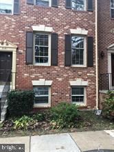 3161 Bradford Wood Ct E, Oakton, VA 22124