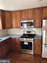 3161 Bradford Wood Ct E, Oakton, VA 22124