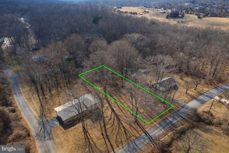 11828 Sinclair Ln, Manassas, VA 20112