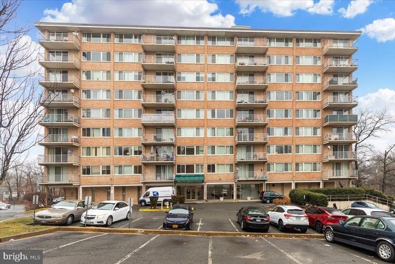 4520 King St #601, Alexandria, VA 22302