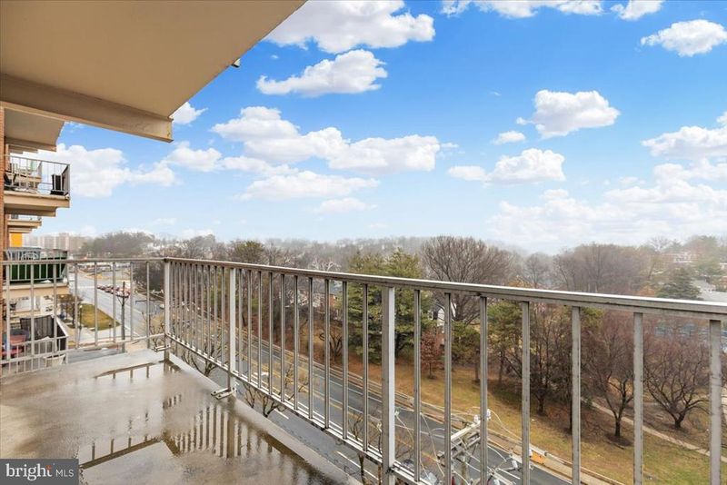 4520 King St #601, Alexandria, VA 22302